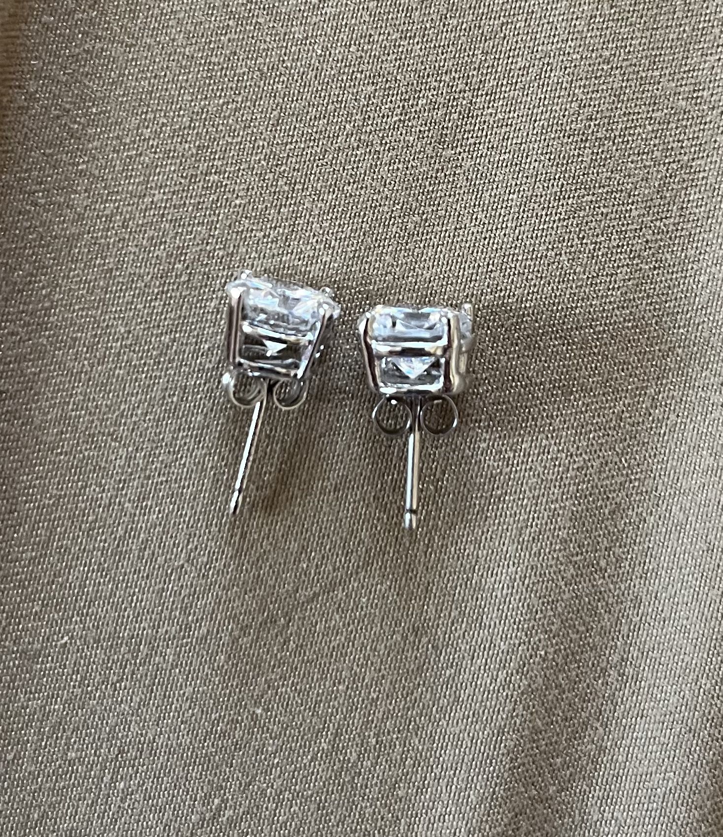 Men’s Or Unisex Sterling Silver 2ct CZ Stud Earrings