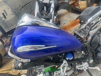 Honda VTX 1300 clean title bin sitting complete all parts