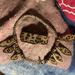 GOLD ANIMAL PRINT NECKLACE SET
