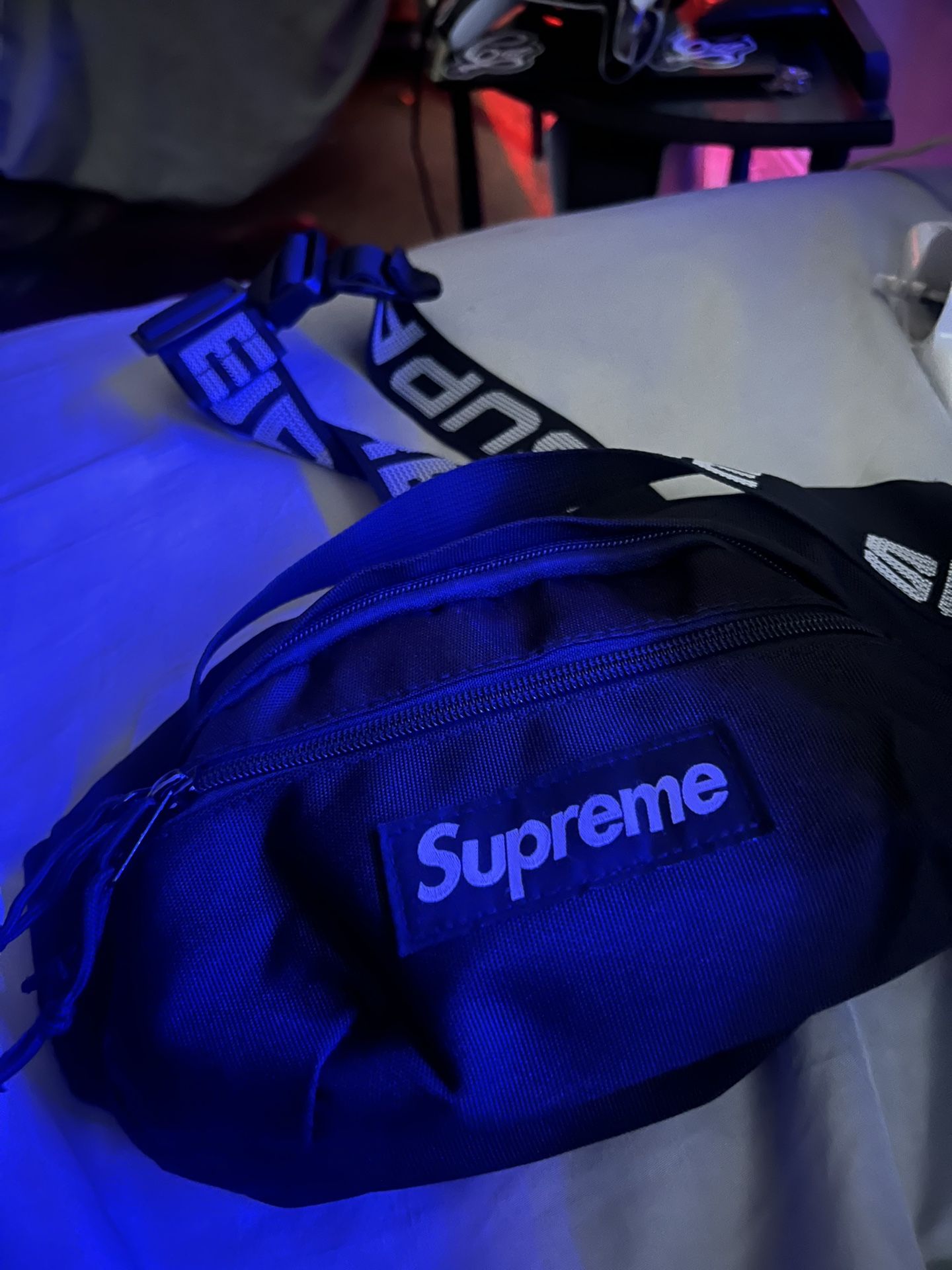 Supreme (Fanny Pack)