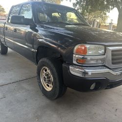 2004 GMC Sierra For Parts  Only