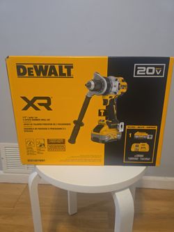 DeWalt XR 20V 1/2" Hammer Drill Kit