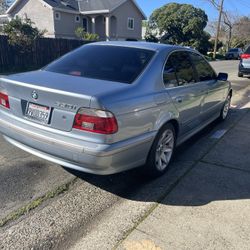 2002 BMW 530i