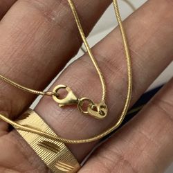 0.9mm Solid 14K Yellow Gold Sparkle Cable Wire Omega Type Necklace 19 3/4 Inch