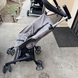 Munchkin Travel Stroller And Travel Bag