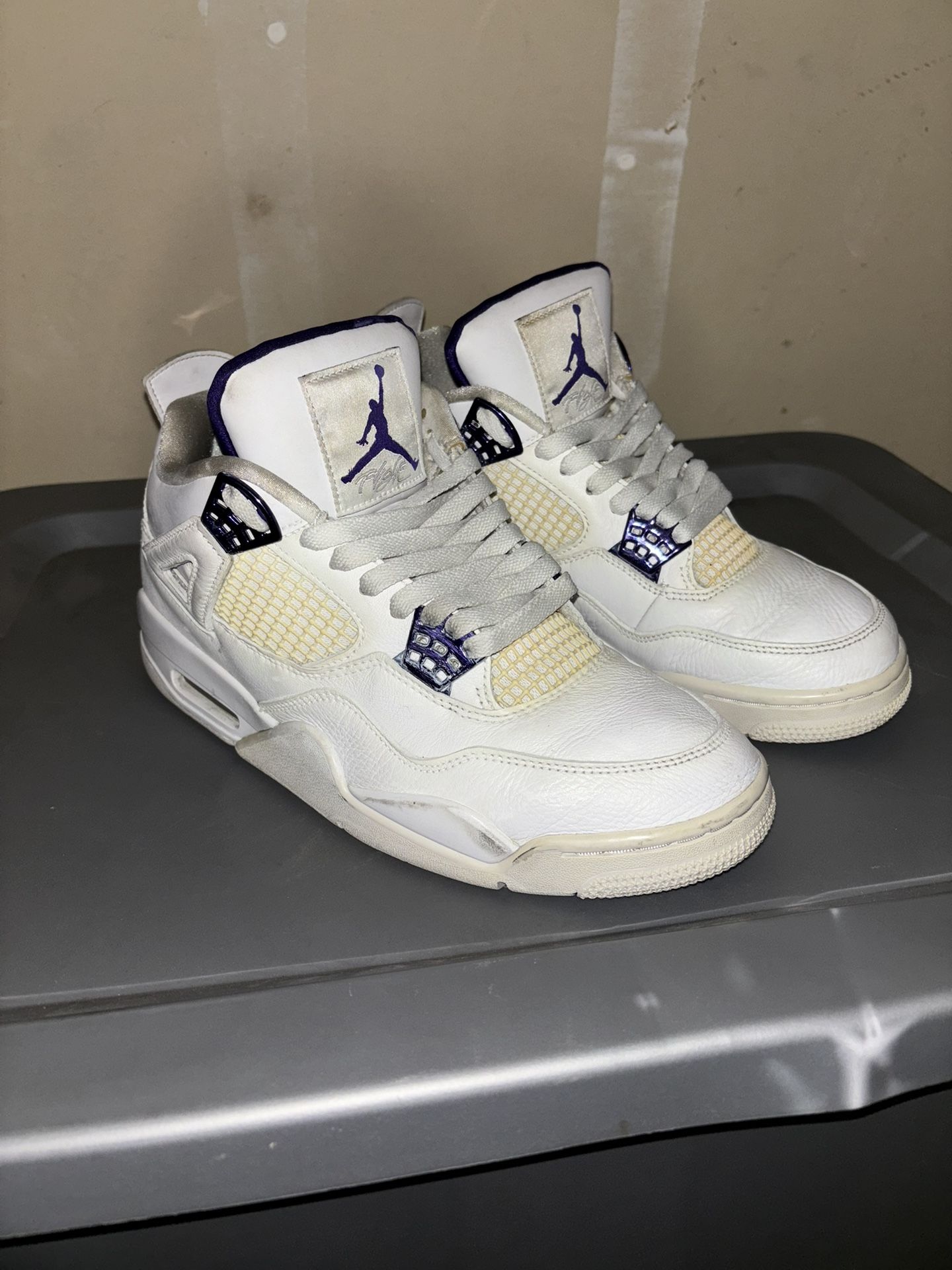 Jordan 4 Retro Metallic Purple
