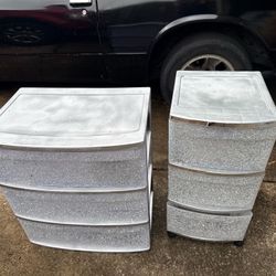 Plastic drawers