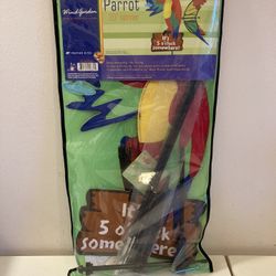NEW 20” Island Parrot Spinner Garden / Outdoor Decor -Makes a Great Christmas Gift