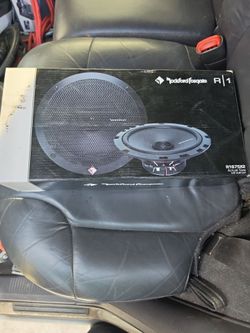 Rockford Fosgate R1675X2 2-Way 6.75in. x 0.5in. Car Speaker New Open Box