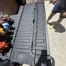 Delta truck bed bike Rack