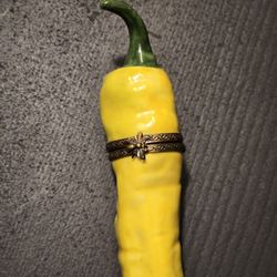 Limoges Chamart Porcelain Trinket Box,  Yellow Banana Pepper