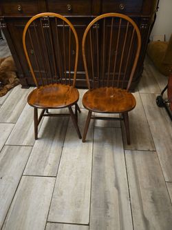 Nichols stone set off two 1992 chairs