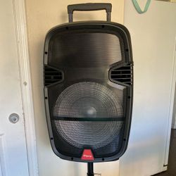 Rechargeable Music player - 15” Woofer  MICROPHONE & CHARGER INCLUDED ! Bluetooth - Fm Radio - Rechargeable  USB PORT - SD MEMORY SLOT - Portable  Com