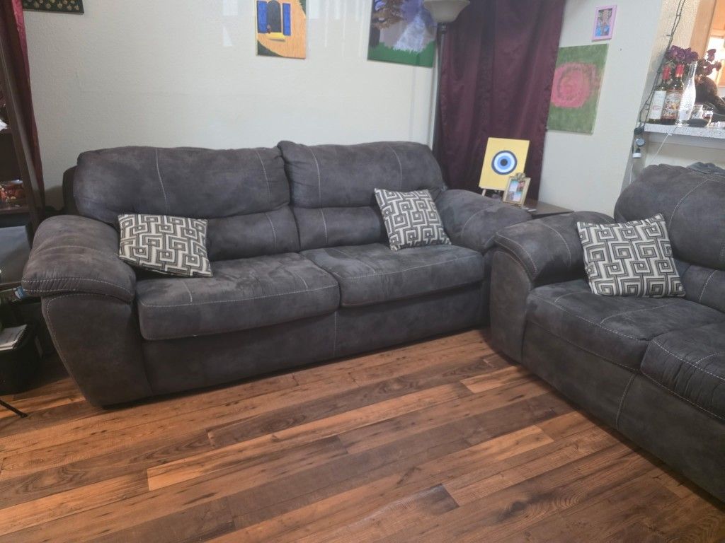 Used Couche For Sale 