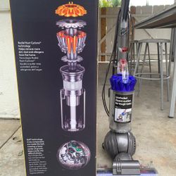 Dyson Vacuum Cleaner 