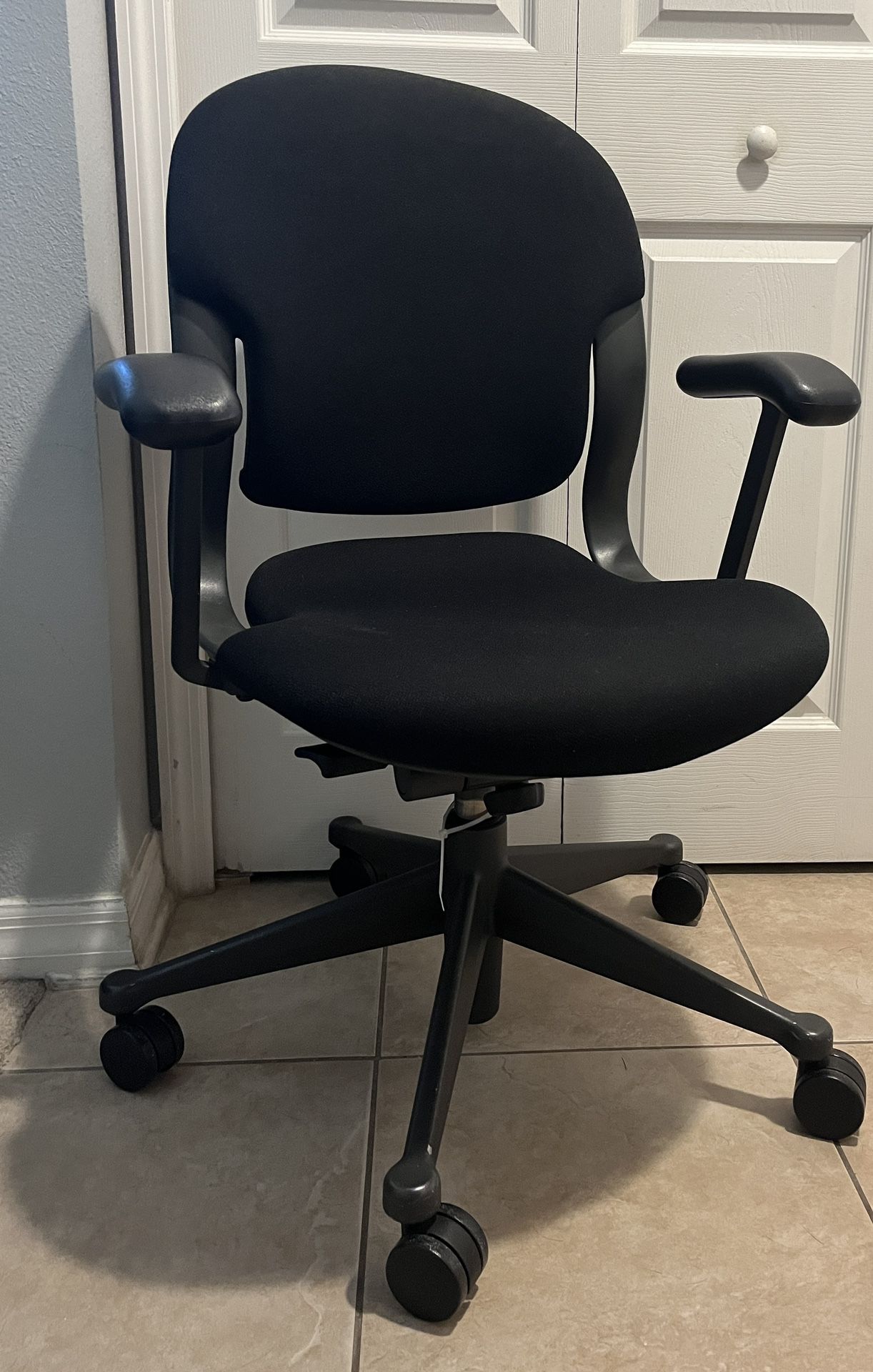 Black Office Desk Chair