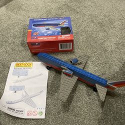 Southwest Airlines Best-Lock Airplane Set