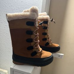 Snow Boots