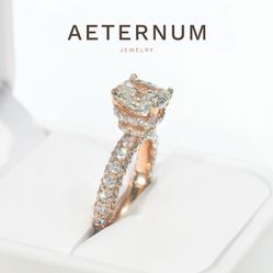 Cushion Lab Grown Diamond Engagement Ring 