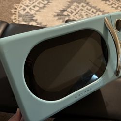 Retro Style Microwave 