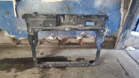 2011-2019 FORD EXPLORER RADIATOR SUPPORT