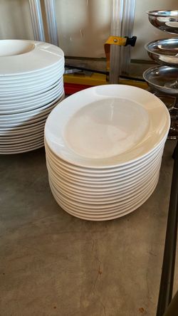 Plates and bowls. Ceramic. Break resistive. Restaurant quality