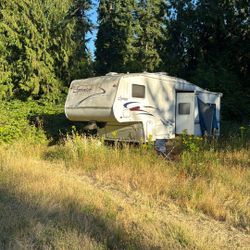 FREE Rv Must Go Asap 