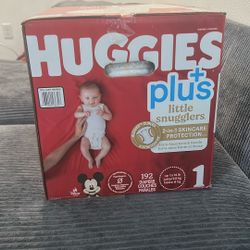  Huggies Plus Little Snugglers
