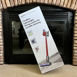Dyson V8 Motörhead BRAND NEW