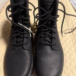 Dr Martens  Air Wair  Boots 