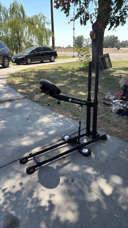 The DB Method Squat Exercise Machine