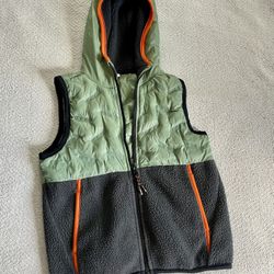 Old Navy Boys Vest. Size 8 