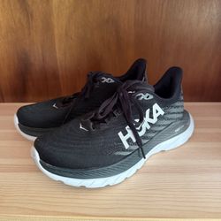 Men’s Size 7 Black Hoka Shoes 