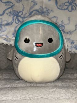 Gordon the Shark Squishmallow