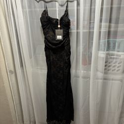 Long Black Lace Dress With Sleeve Top Size L