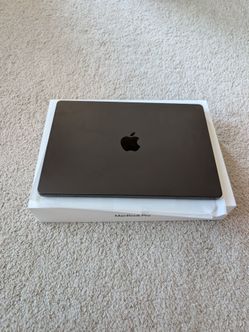 Apple MacBook Pro  M5 14-inch 16GB 1TB