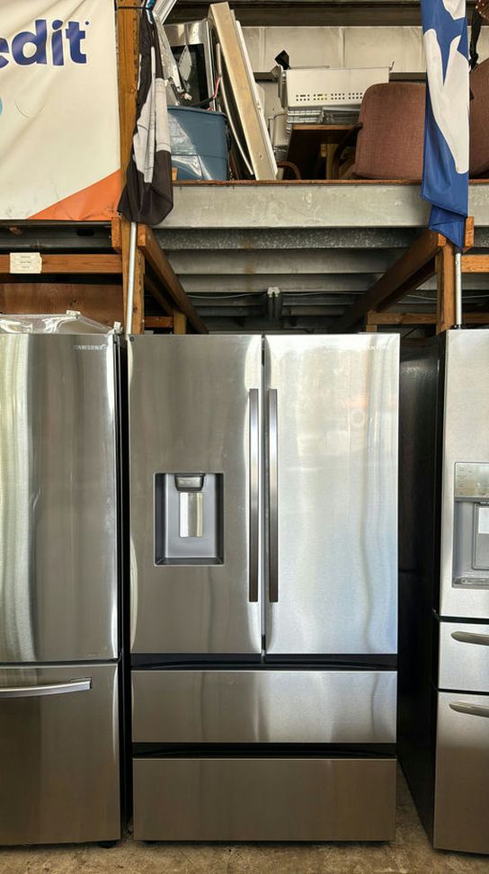 Samsung 4-Door Refrigerator (French Door Fridge with Drawer Freezer) Stainless Steel - Water Dispenser LED Lighting