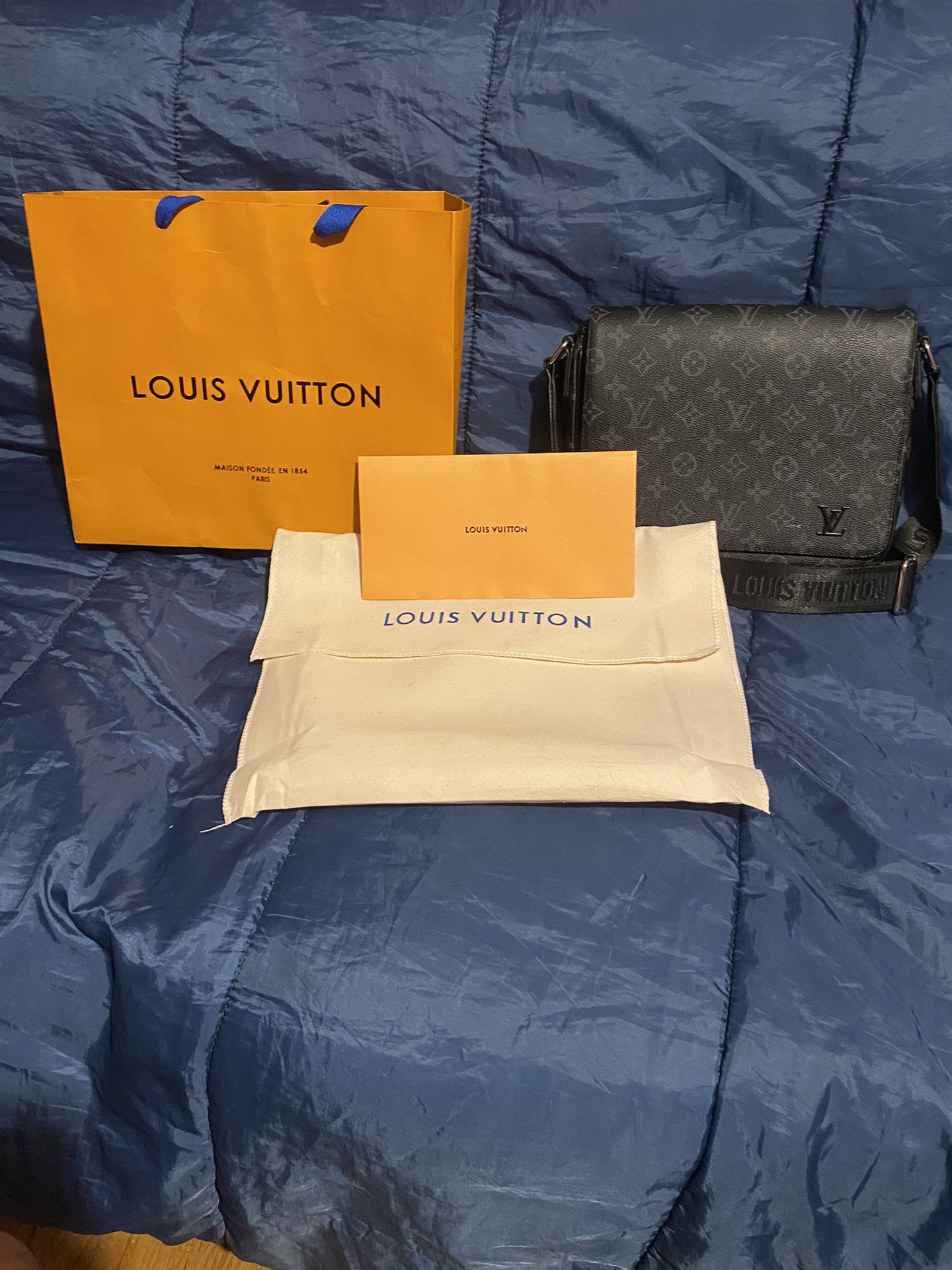 Louis Vuitton District Monogram Eclipse Messenger Bag PM Black Canvas