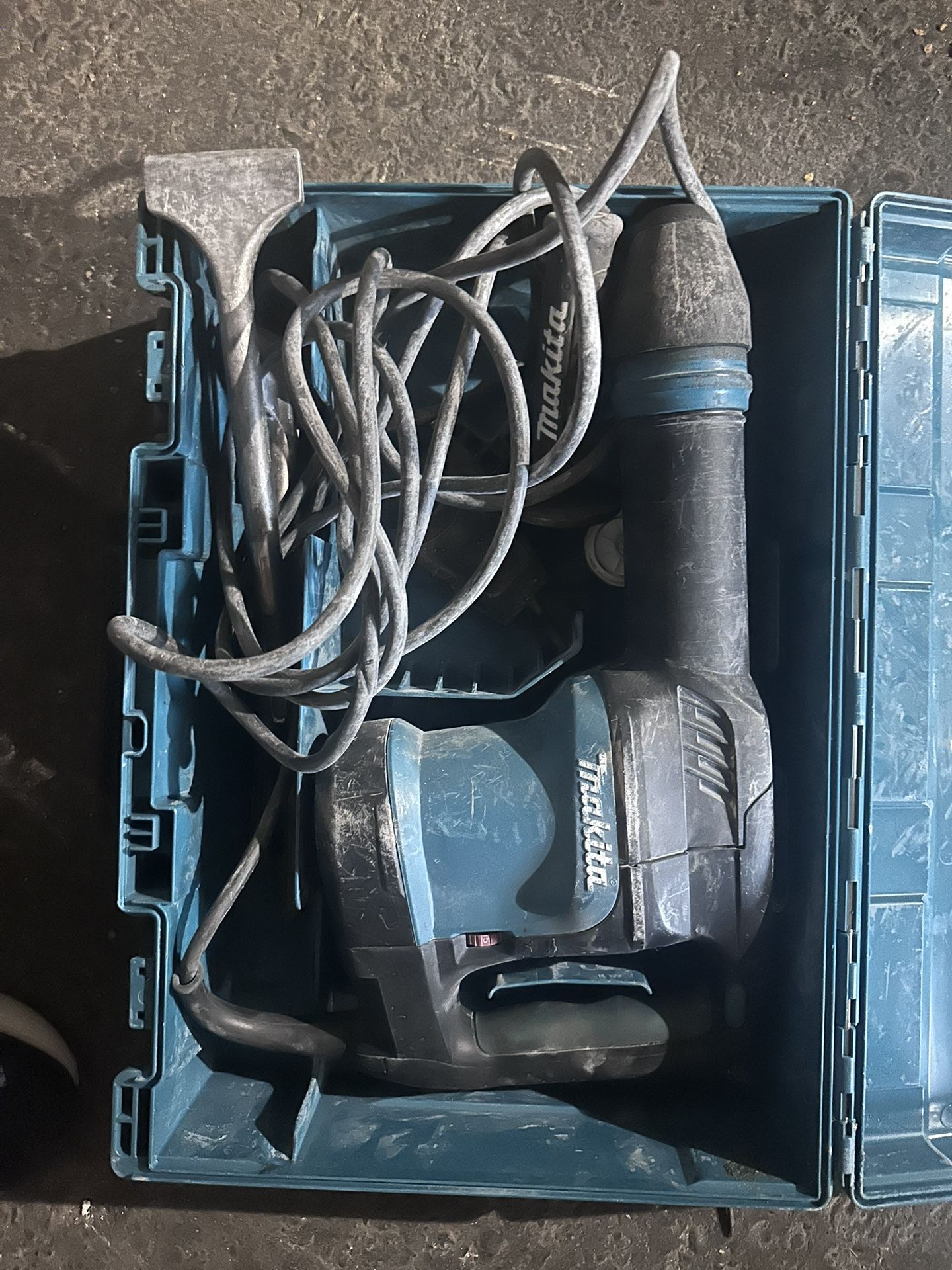 Makita chipping hammer