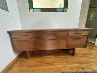 Mid Century Credenza . Pristine condition