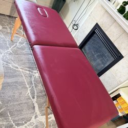 Massage Table 