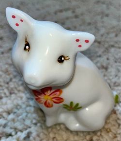 Fenton Milk Glass Baby Pig Figure Hand-painted by V.L. Anderson - NEW W/O BOX
