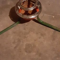 Vintage tree stand and lights