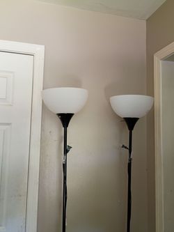 2 lamps