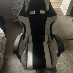 Vibrating Gaming Chair