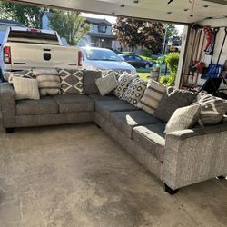 Sectional Sofa Couch (Free Delivery)