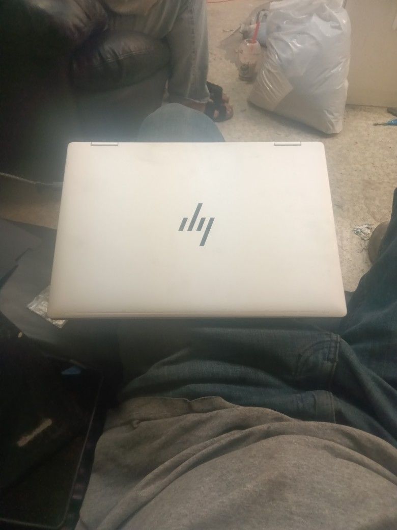 HP Envy X360 2 in 1 Laptop 14- fa0013dx 16GB 512ssd