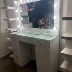BIG LED Makeup Hollywood Vanity Sale 