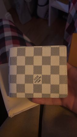Lv wallet with box and everything