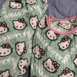 Hellokitty Pjs Size Small
